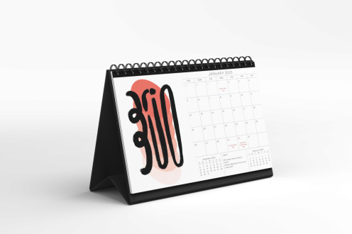 Free Desk Calendar Mockup2